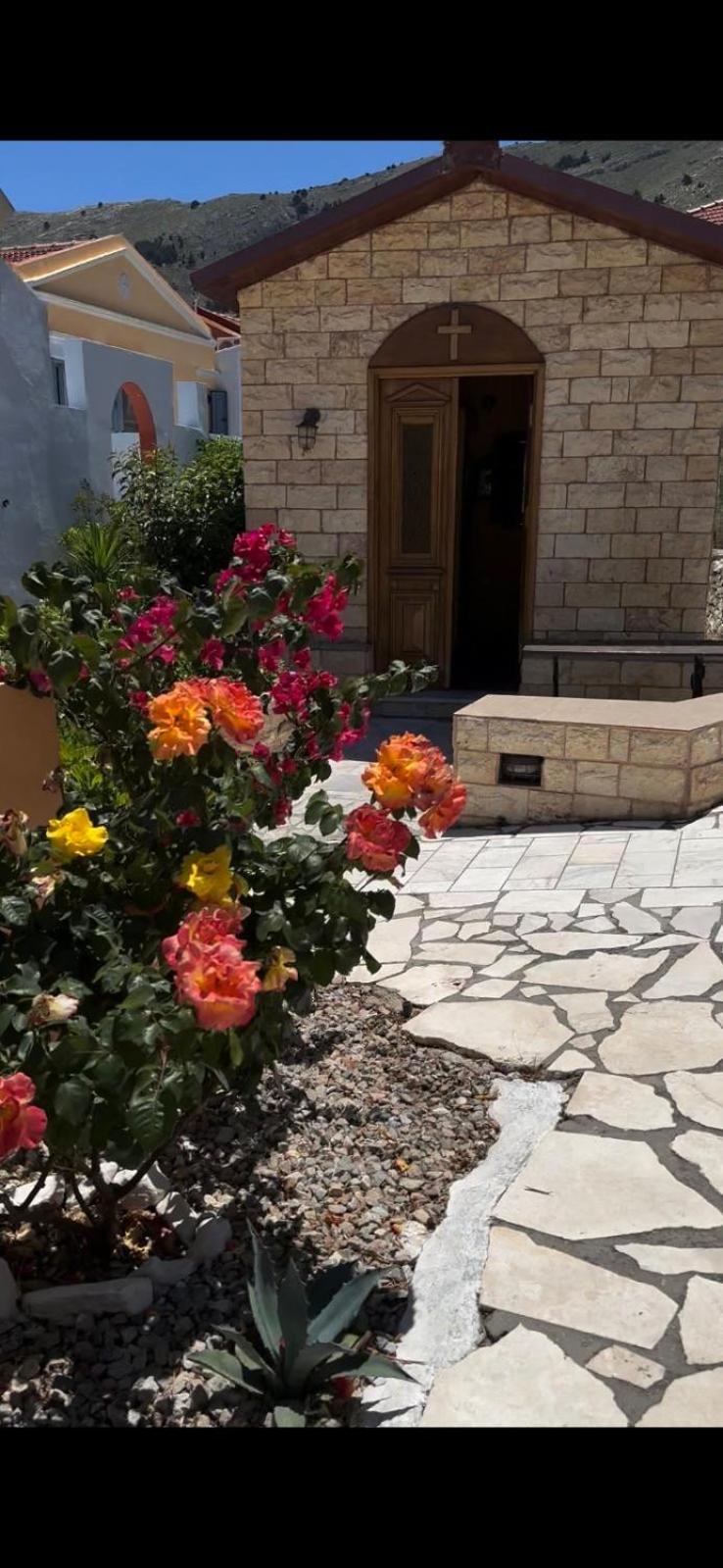 Aparthotel Taxiarchis Symi Exterior foto