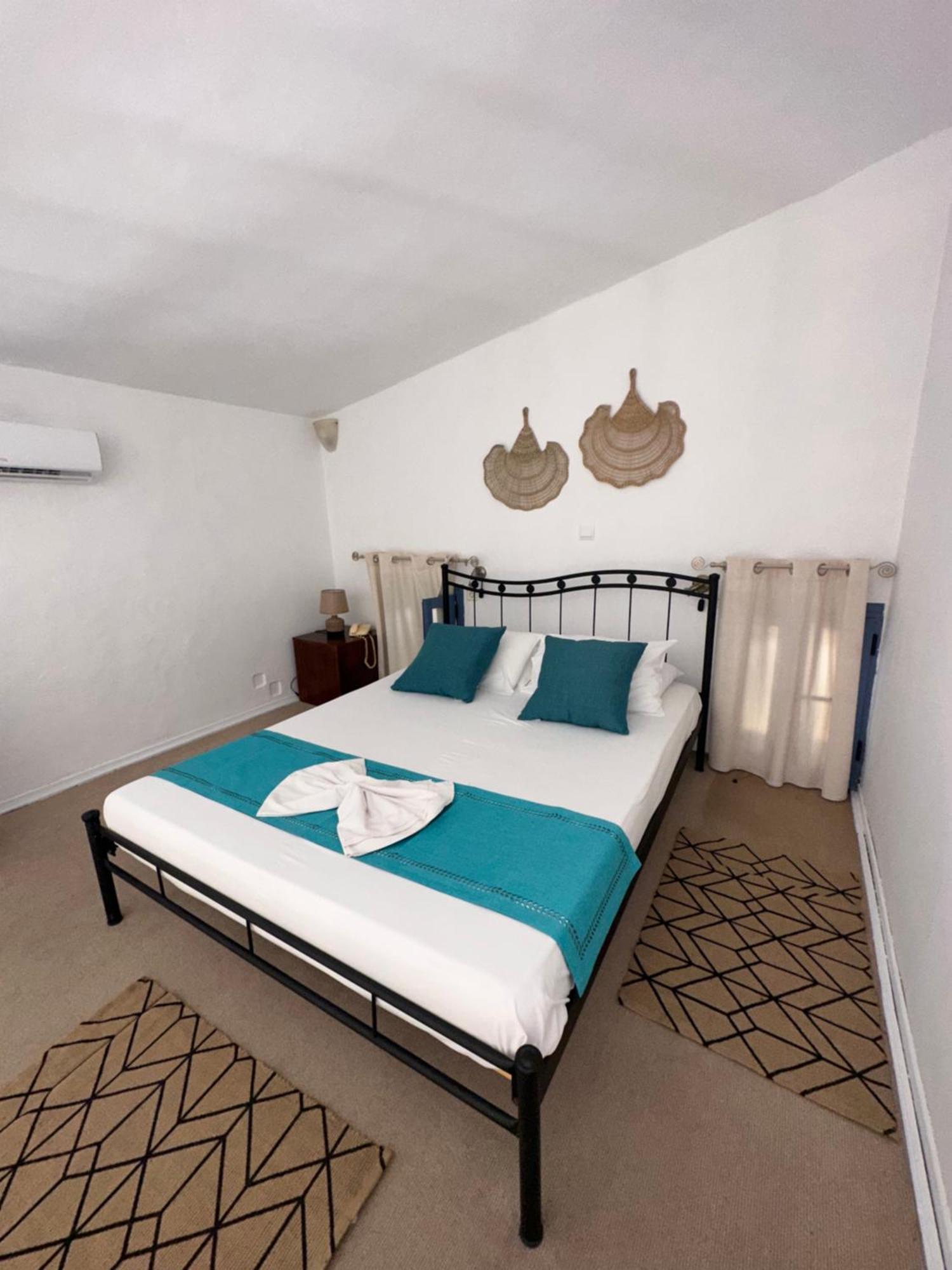 Aparthotel Taxiarchis Symi Exterior foto