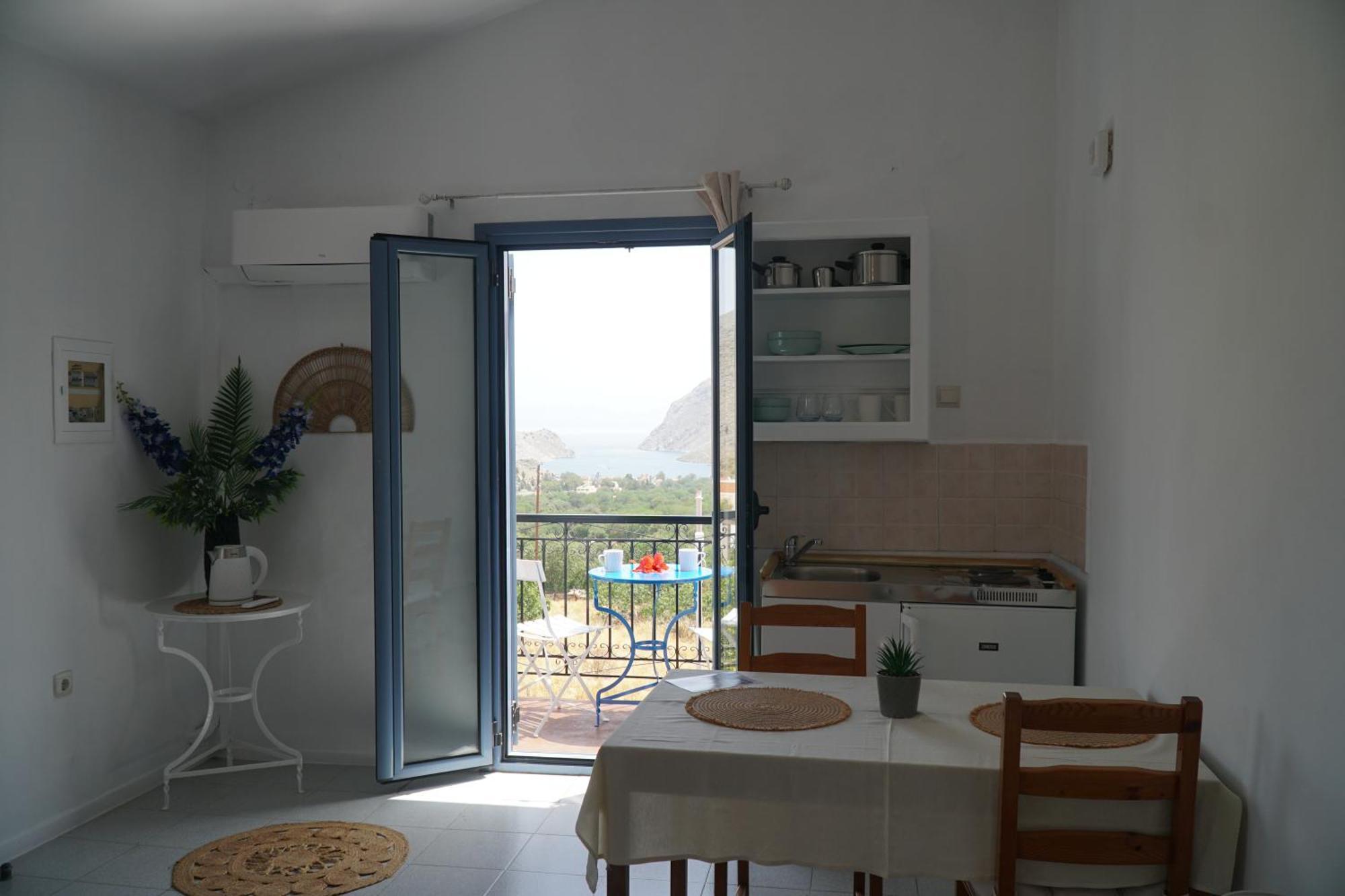 Aparthotel Taxiarchis Symi Exterior foto