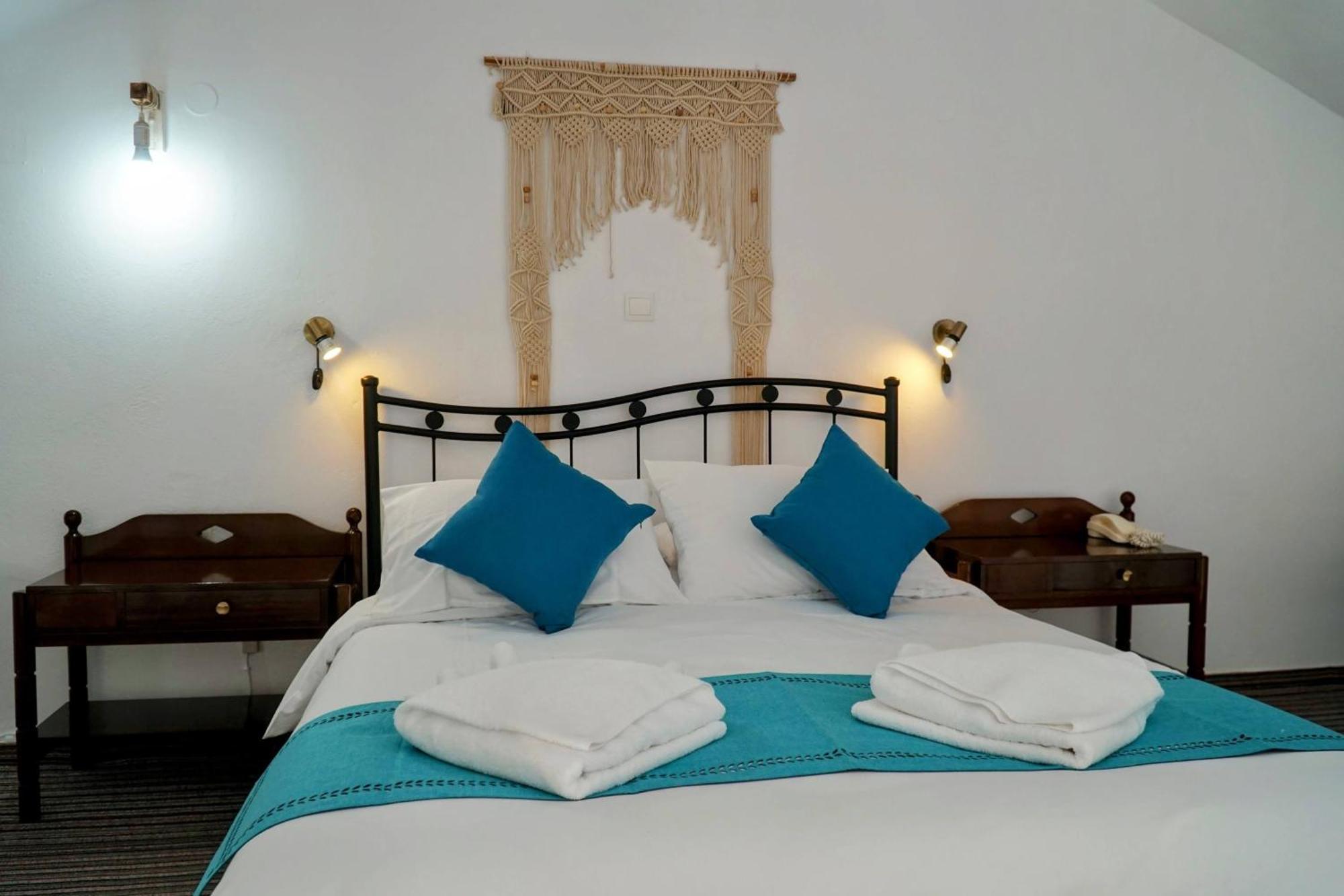 Aparthotel Taxiarchis Symi Exterior foto