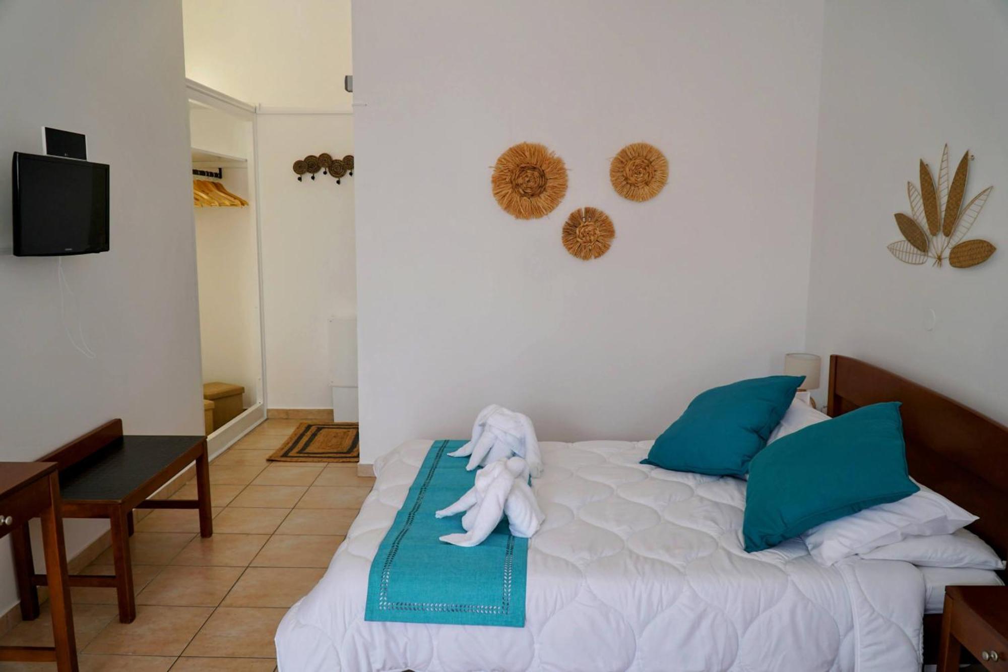 Aparthotel Taxiarchis Symi Exterior foto
